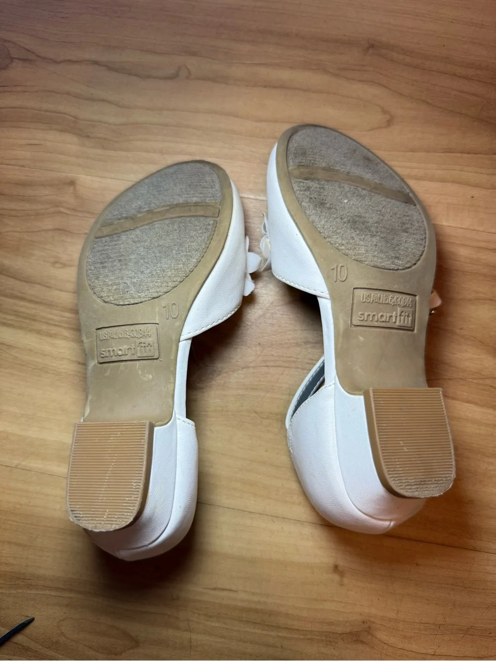 Smart Fit White heel shoes for Kids